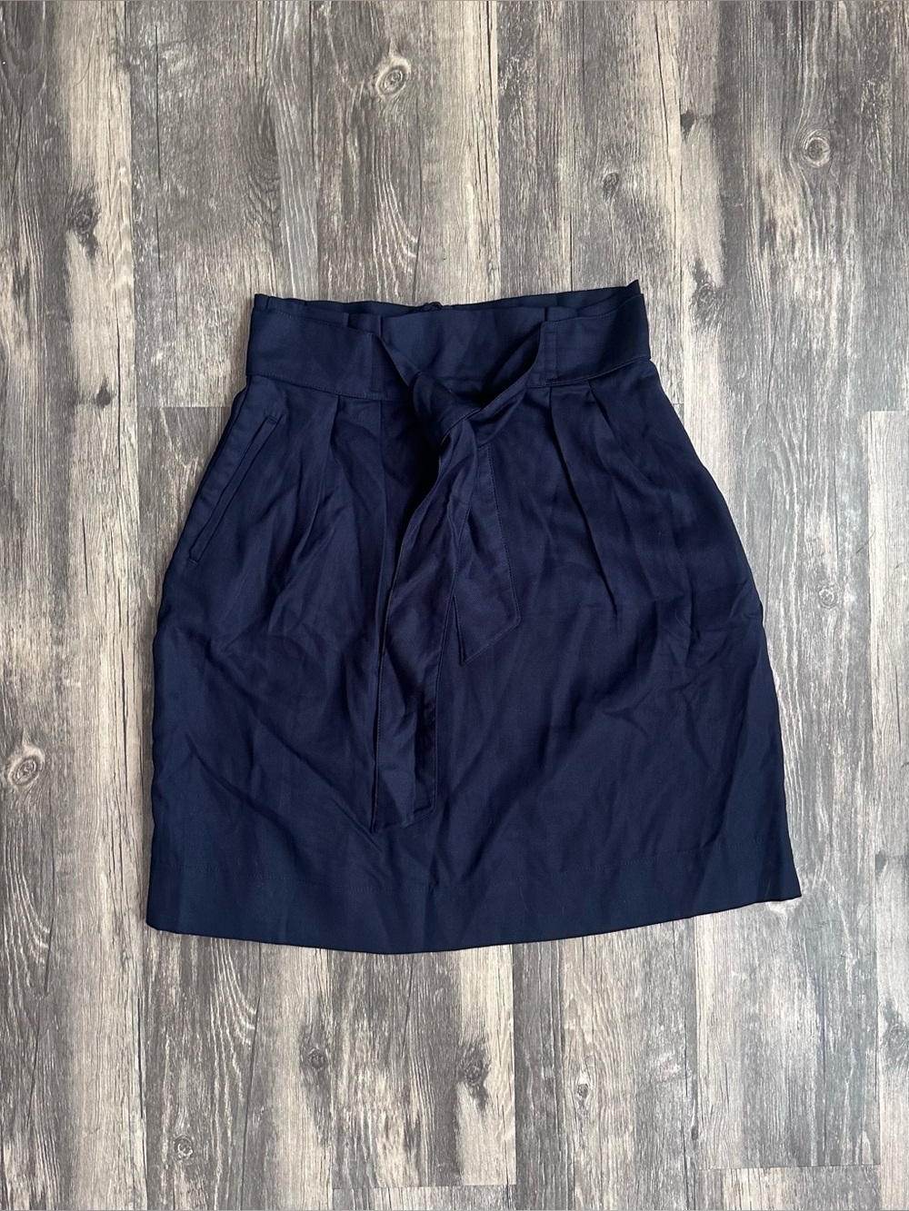H&M Midi Pencil Skirt Size 2 Tie Front Navy Blue Mid Length Relaxed Fit Skirt